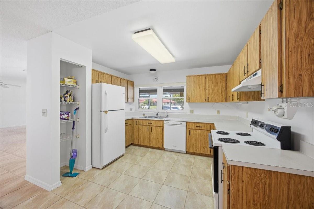 535 HUNTER CIR #535, KISSIMMEE, FL, 34758