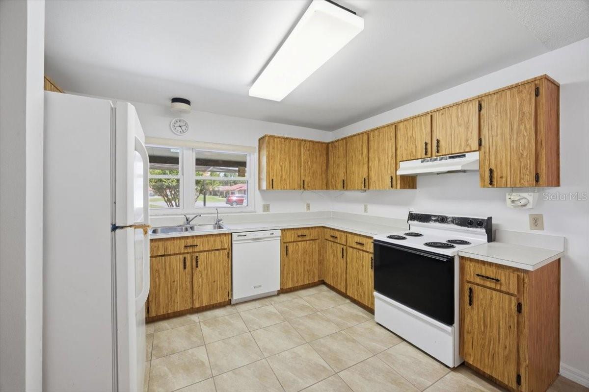 535 HUNTER CIR #535, KISSIMMEE, FL, 34758
