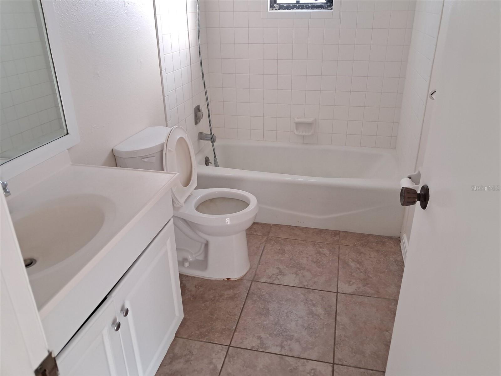 1071 PIEDMONT RD, VENICE, FL, 34293