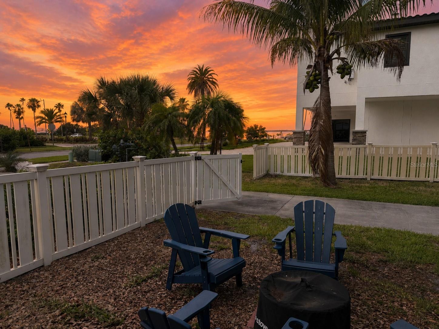 220 LYNDHURST ST, DUNEDIN, FL, 34698