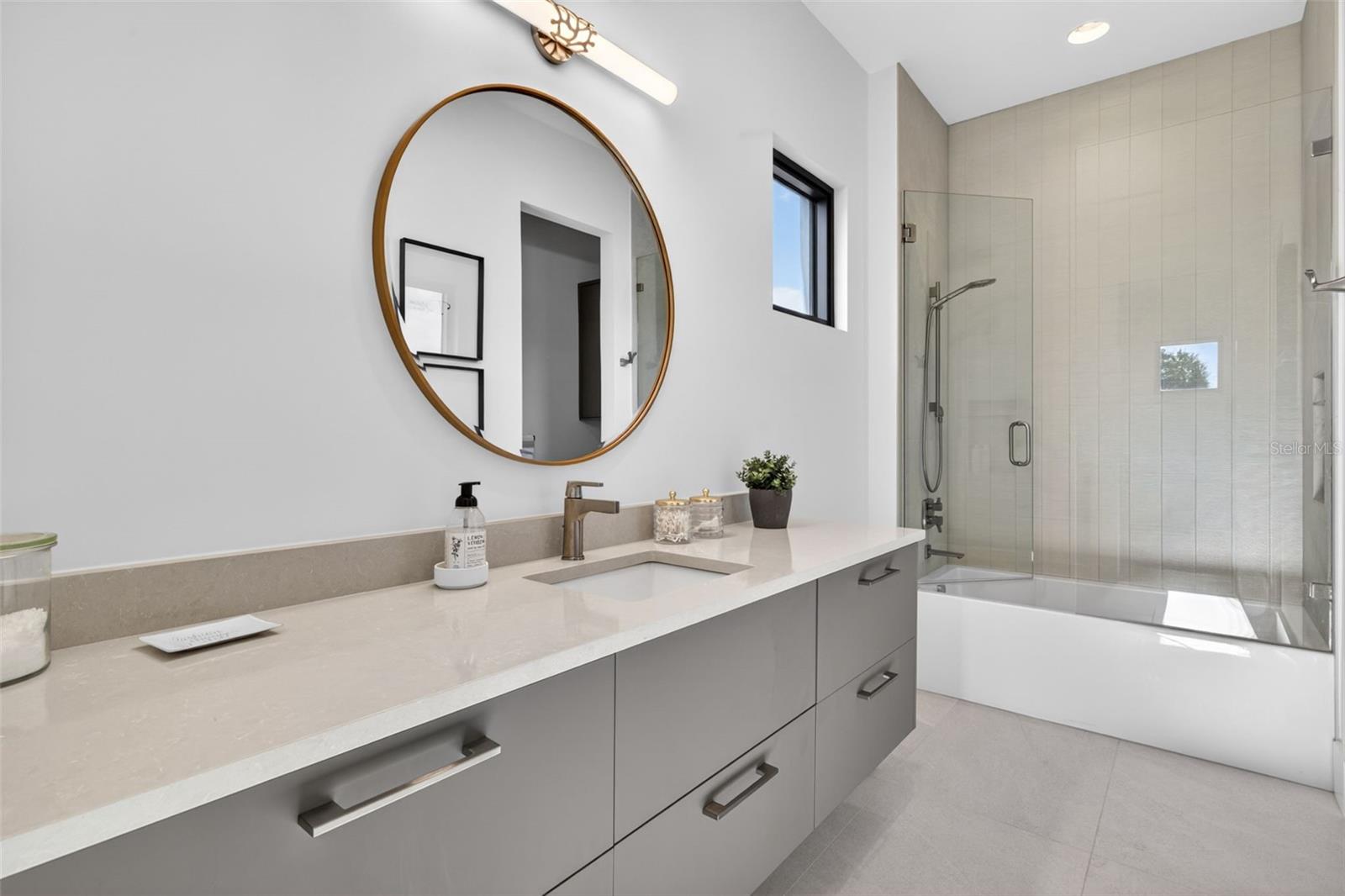 874 PLACIDO WAY NE, ST PETERSBURG, FL, 33704