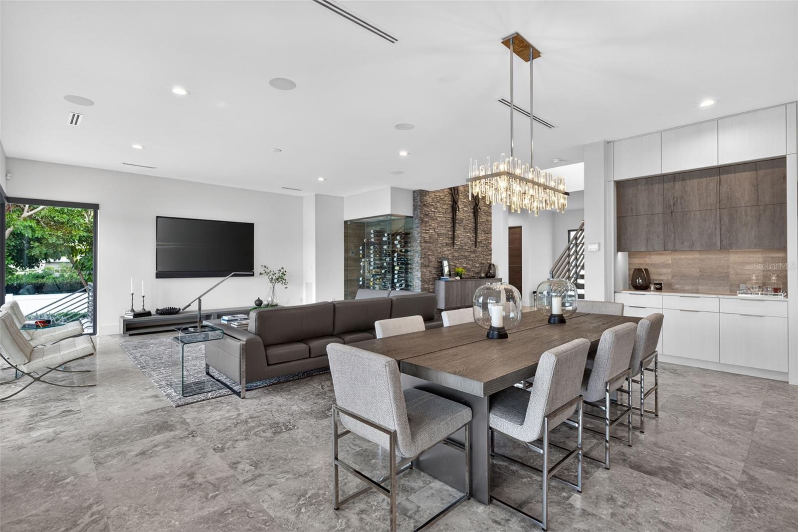 874 PLACIDO WAY NE, ST PETERSBURG, FL, 33704