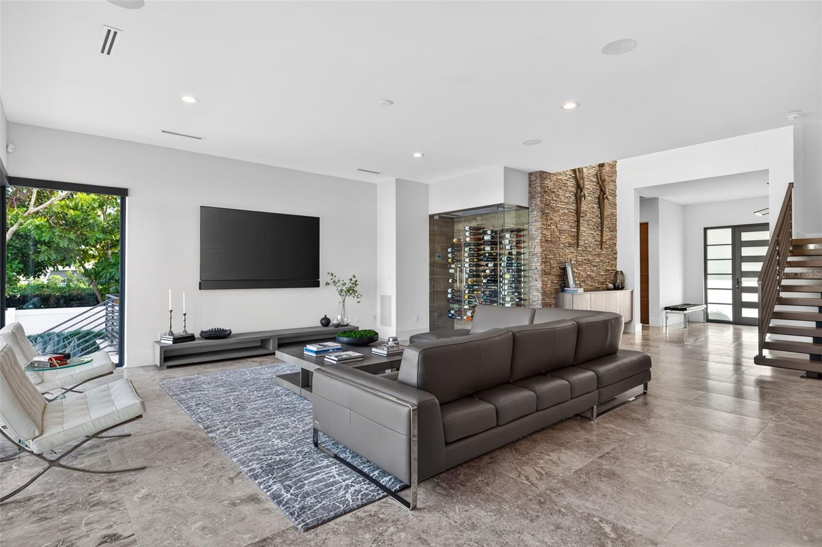 874 PLACIDO WAY NE, ST PETERSBURG, FL, 33704