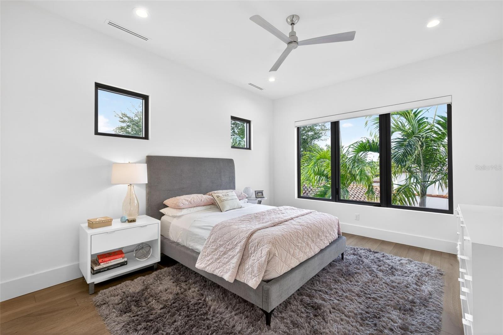 874 PLACIDO WAY NE, ST PETERSBURG, FL, 33704