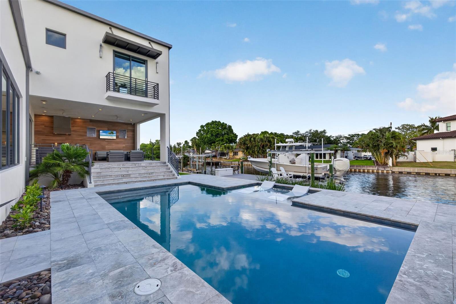 874 PLACIDO WAY NE, ST PETERSBURG, FL, 33704