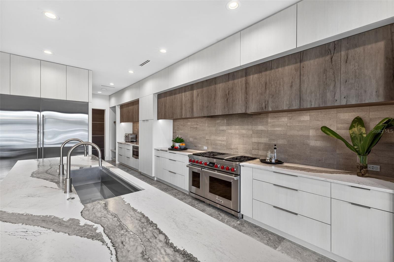874 PLACIDO WAY NE, ST PETERSBURG, FL, 33704
