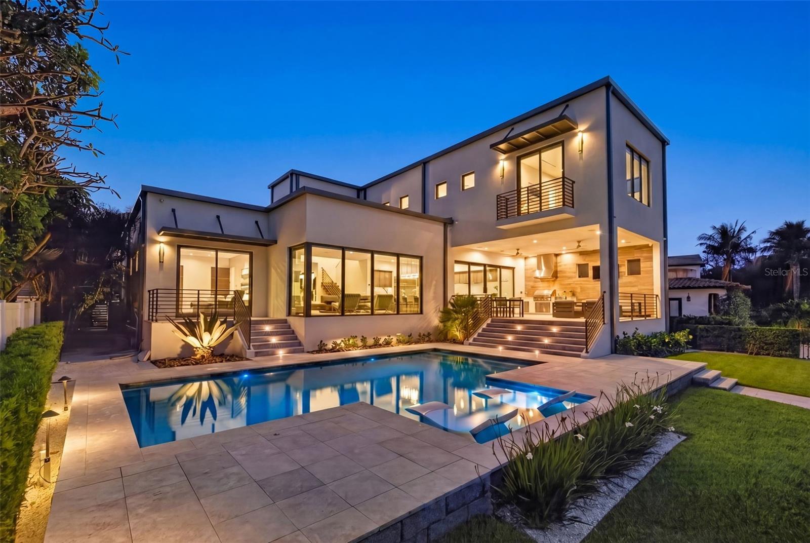 874 PLACIDO WAY NE, ST PETERSBURG, FL, 33704