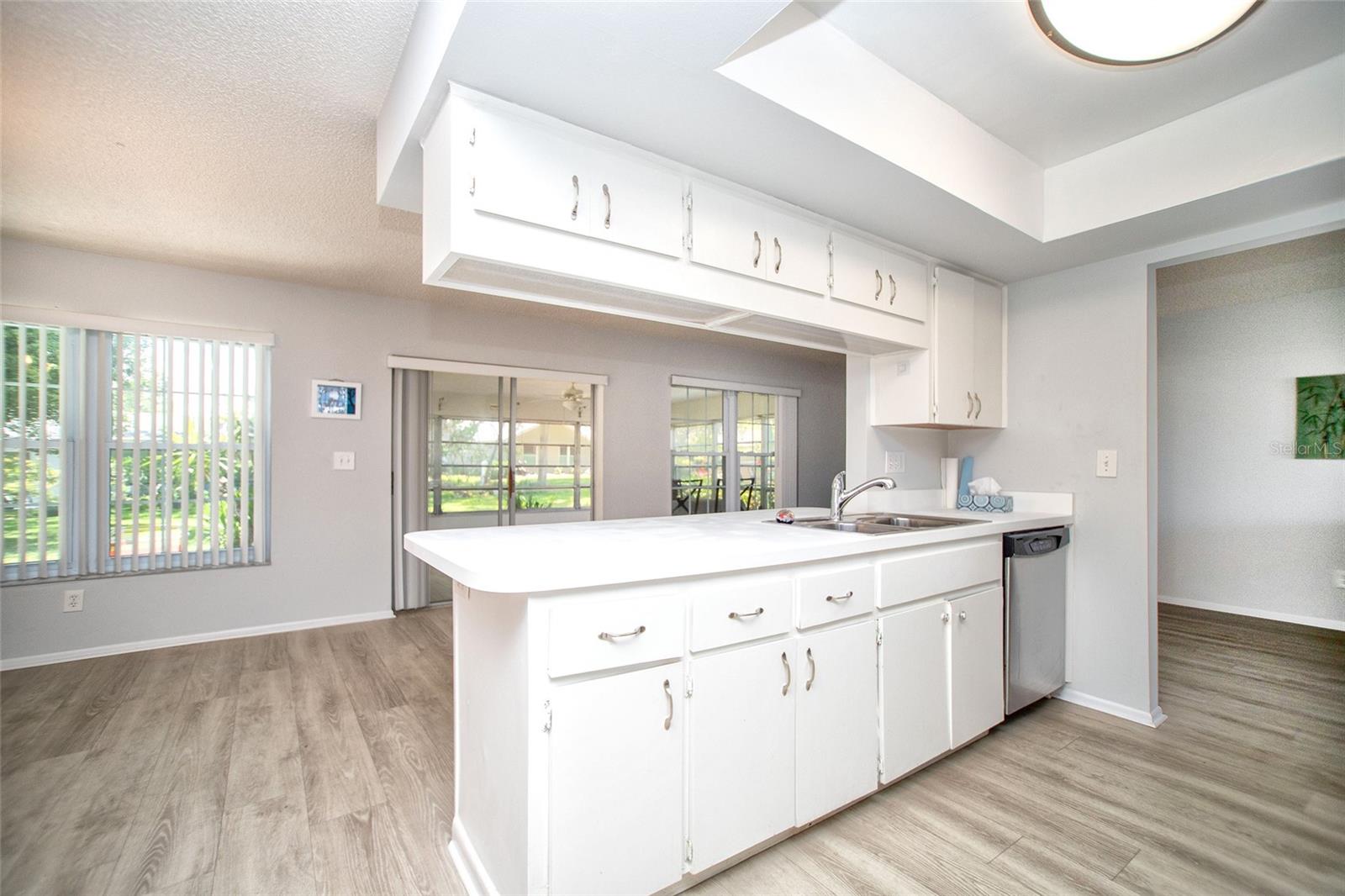 1647 BENTLEY CT, PALM HARBOR, FL, 34684