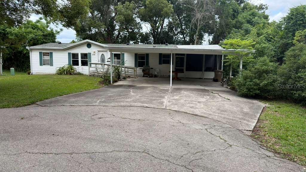 2011 PINEWOOD LN, MOUNT DORA, FL, 32757