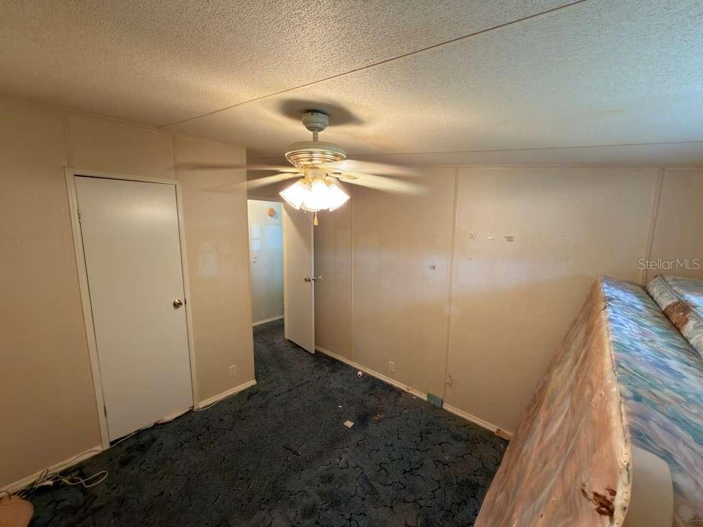 2011 PINEWOOD LN, MOUNT DORA, FL, 32757