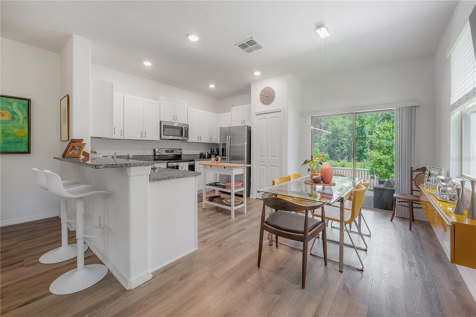 5223 FORUM BLVD, HOLIDAY, FL, 34690