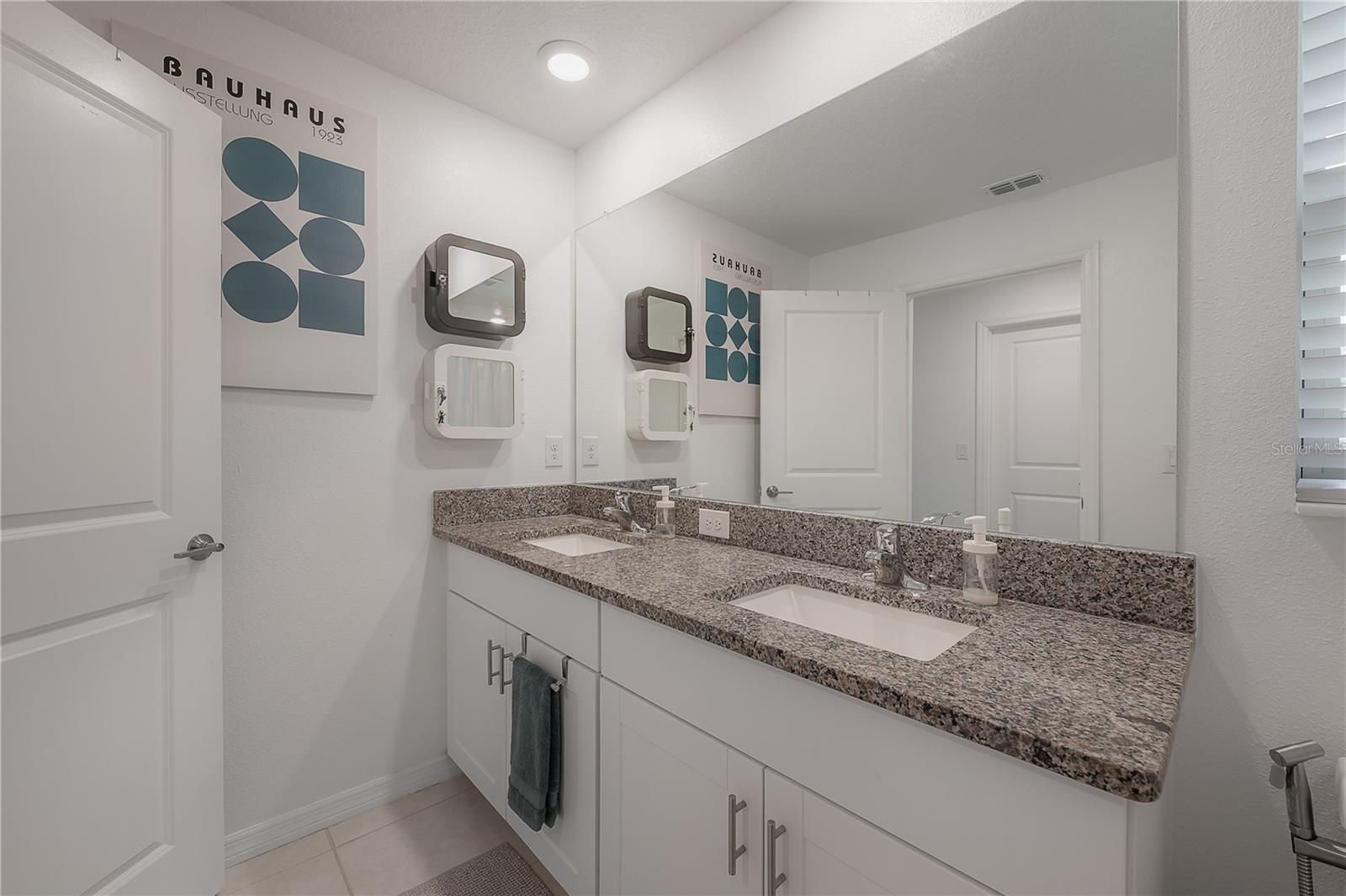 5223 FORUM BLVD, HOLIDAY, FL, 34690