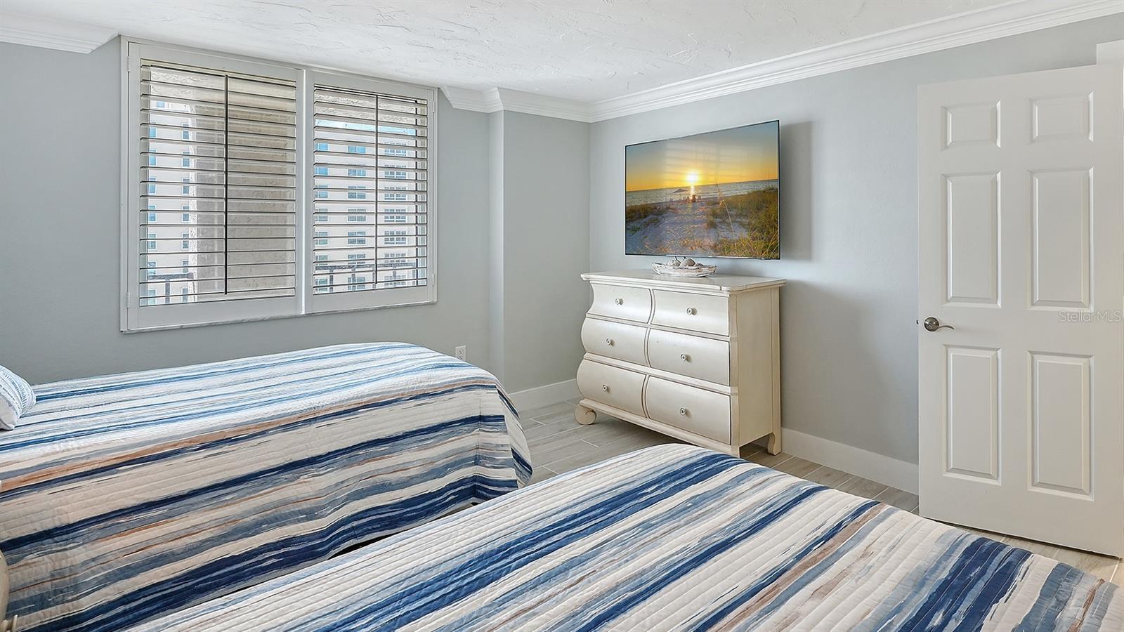 5880 MIDNIGHT PASS RD #907, SARASOTA, FL, 34242