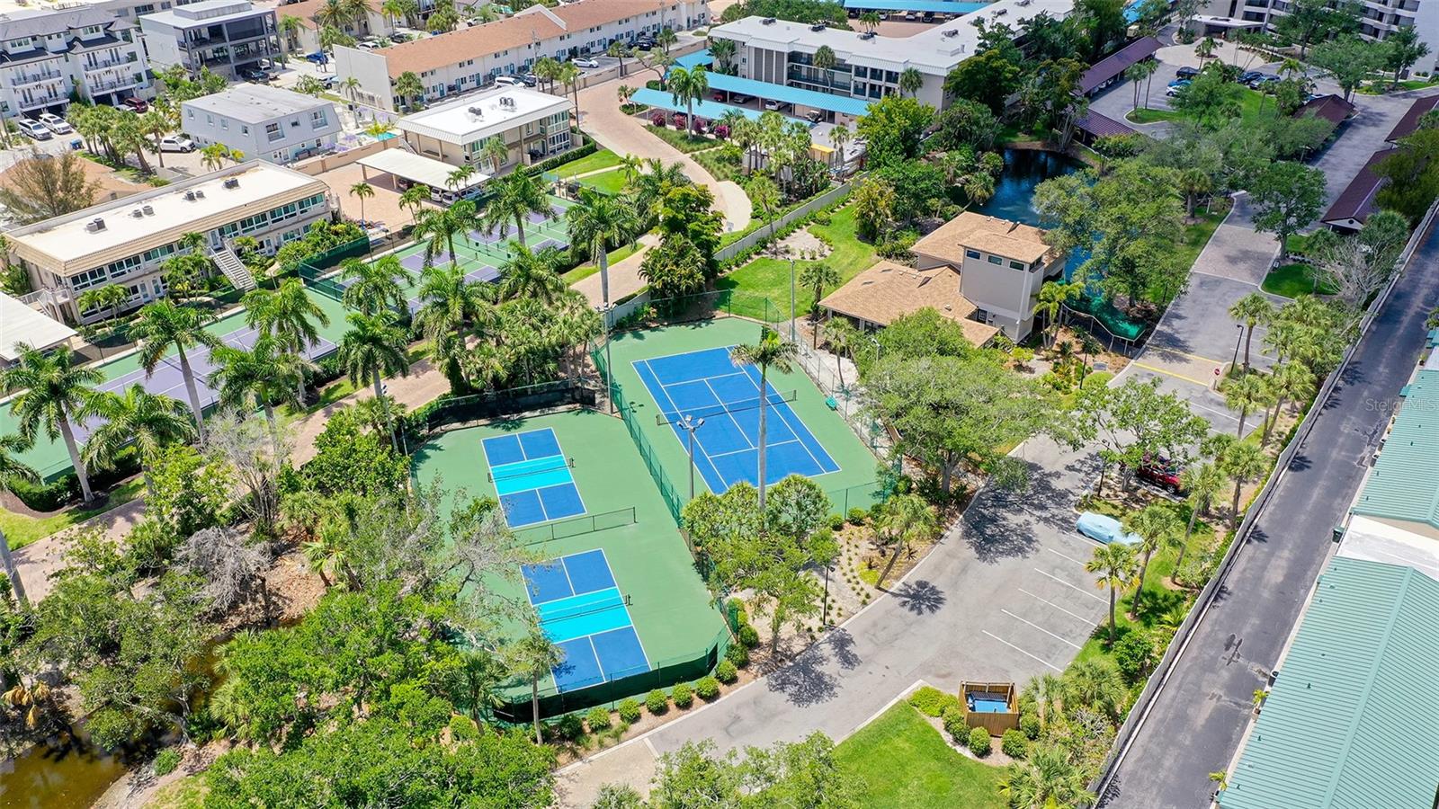 5880 MIDNIGHT PASS RD #907, SARASOTA, FL, 34242