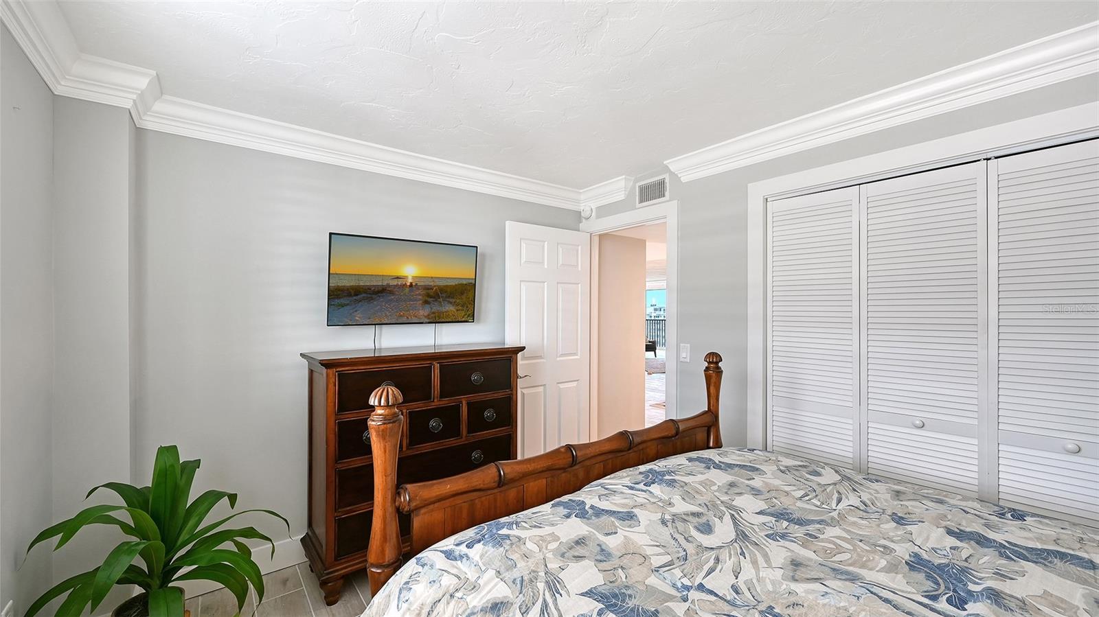 5880 MIDNIGHT PASS RD #907, SARASOTA, FL, 34242