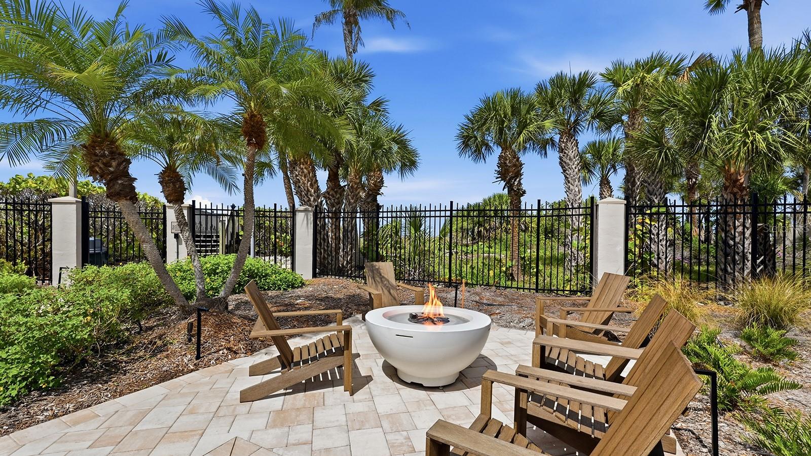 5880 MIDNIGHT PASS RD #907, SARASOTA, FL, 34242