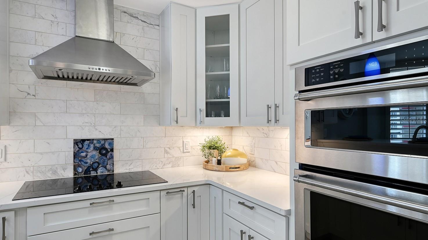 5880 MIDNIGHT PASS RD #907, SARASOTA, FL, 34242