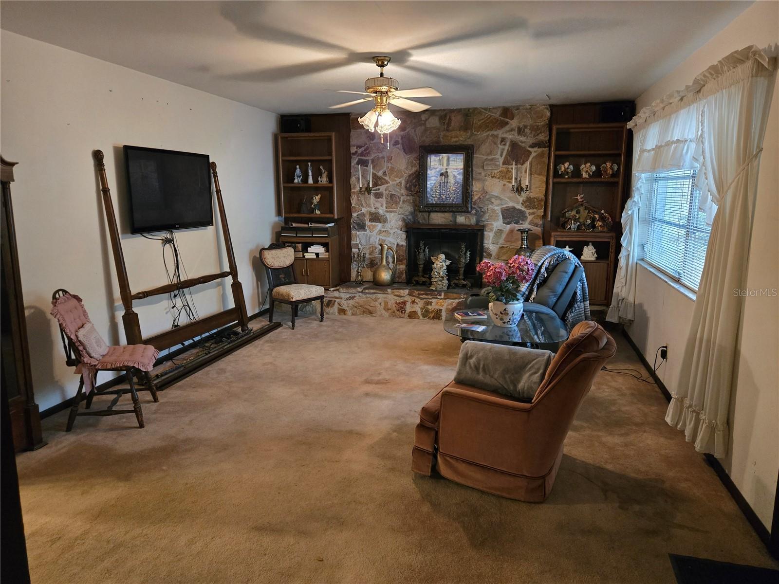 2304 W WOODLAWN AVE, TAMPA, FL, 33618