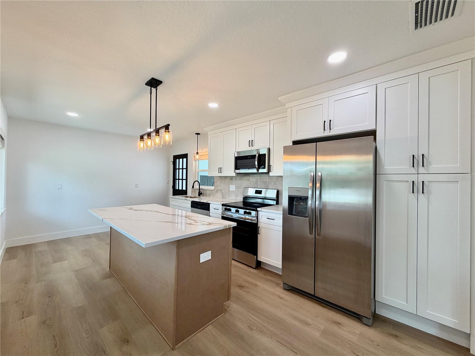 2844 30TH AVE N, ST PETERSBURG, FL, 33713