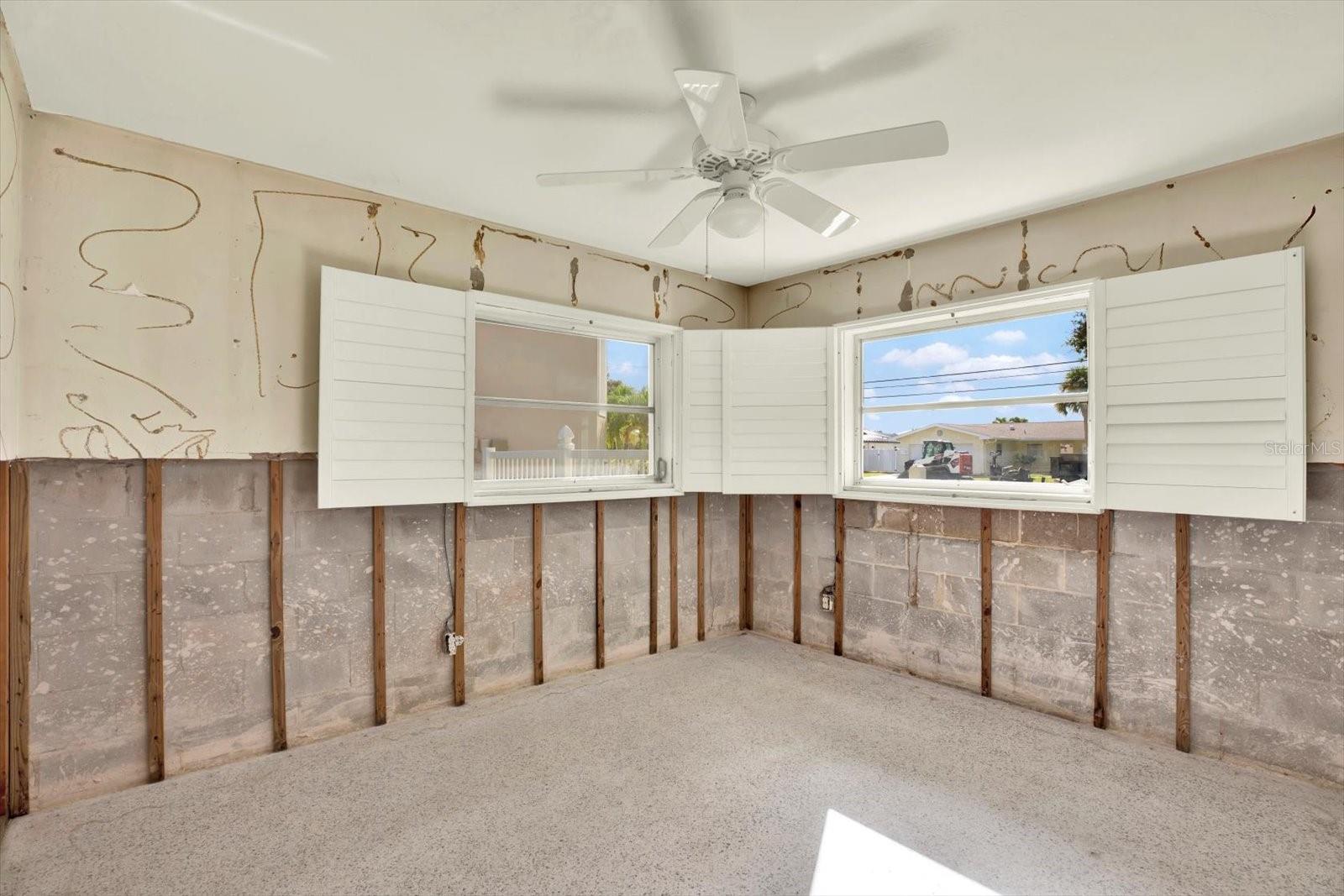 218 DRIFTWOOD LN, LARGO, FL, 33770