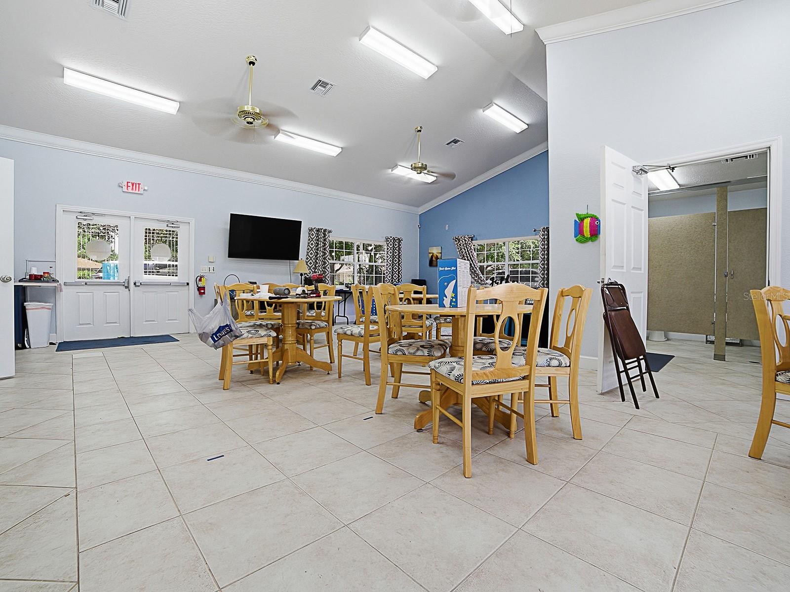 1431 LAKE VILLA DR, TAVARES, FL, 32778
