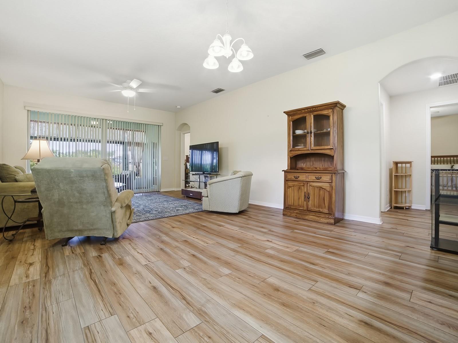 1431 LAKE VILLA DR, TAVARES, FL, 32778