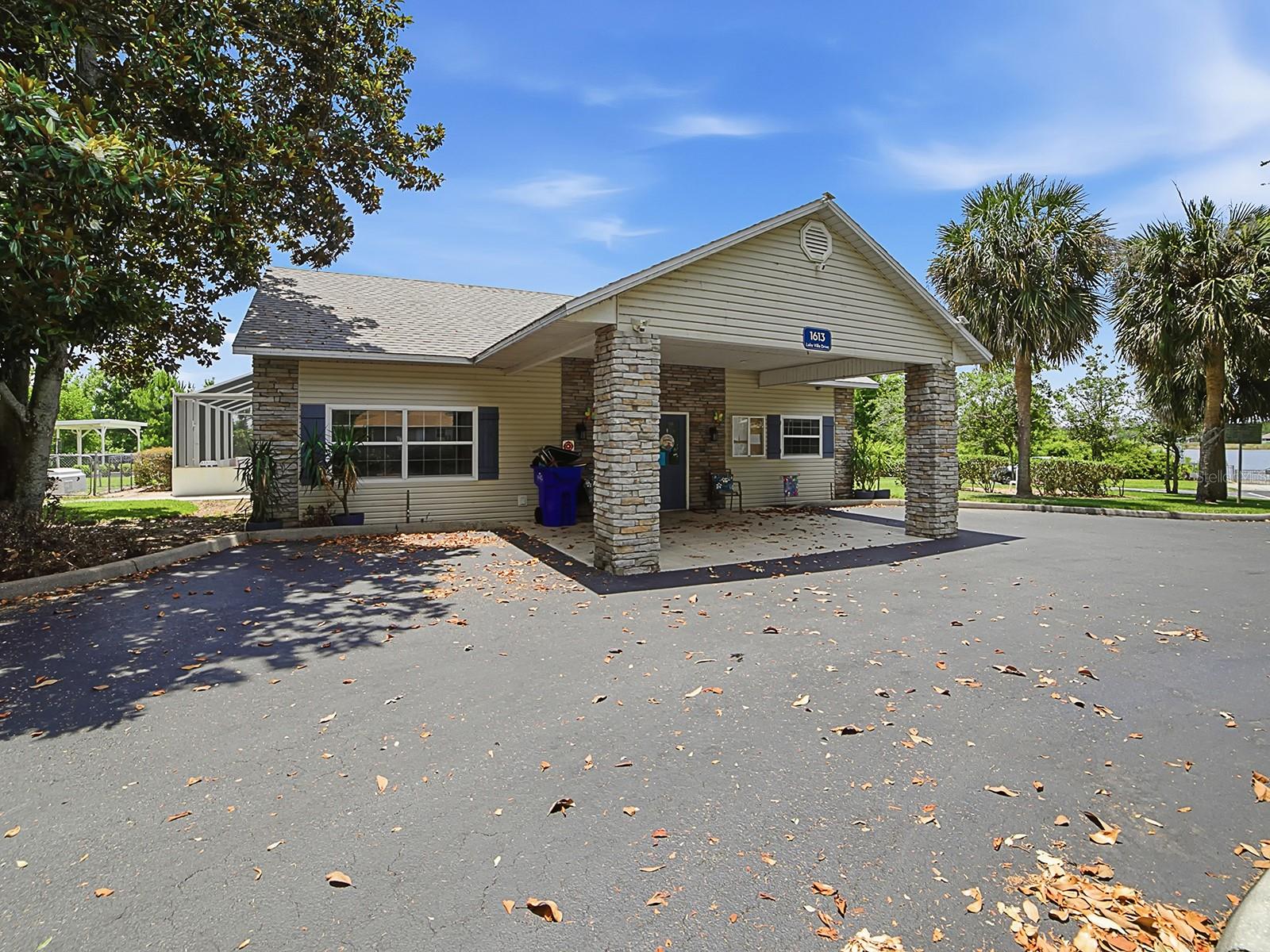 1431 LAKE VILLA DR, TAVARES, FL, 32778