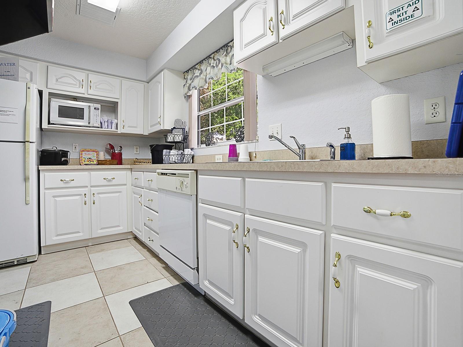 1431 LAKE VILLA DR, TAVARES, FL, 32778