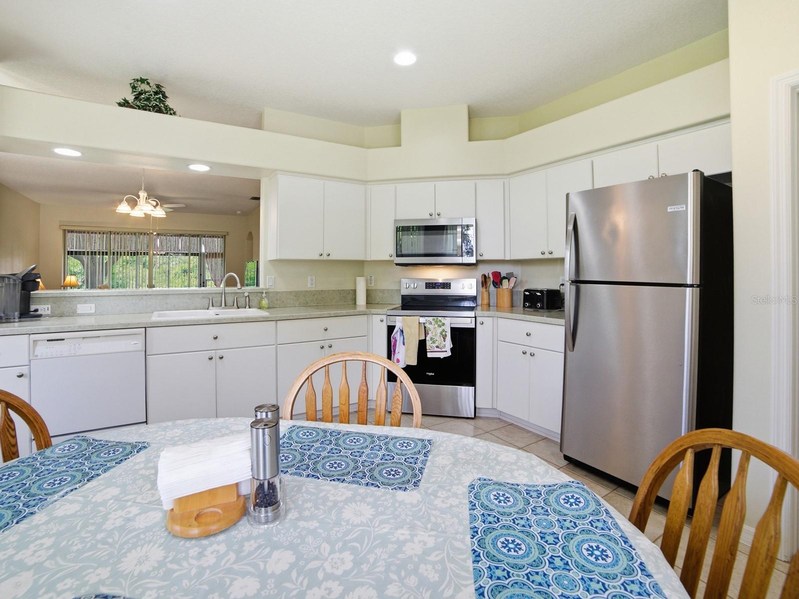 1431 LAKE VILLA DR, TAVARES, FL, 32778