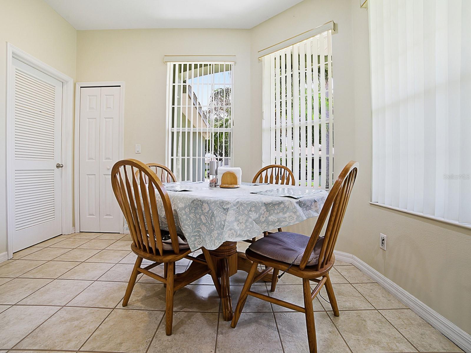 1431 LAKE VILLA DR, TAVARES, FL, 32778