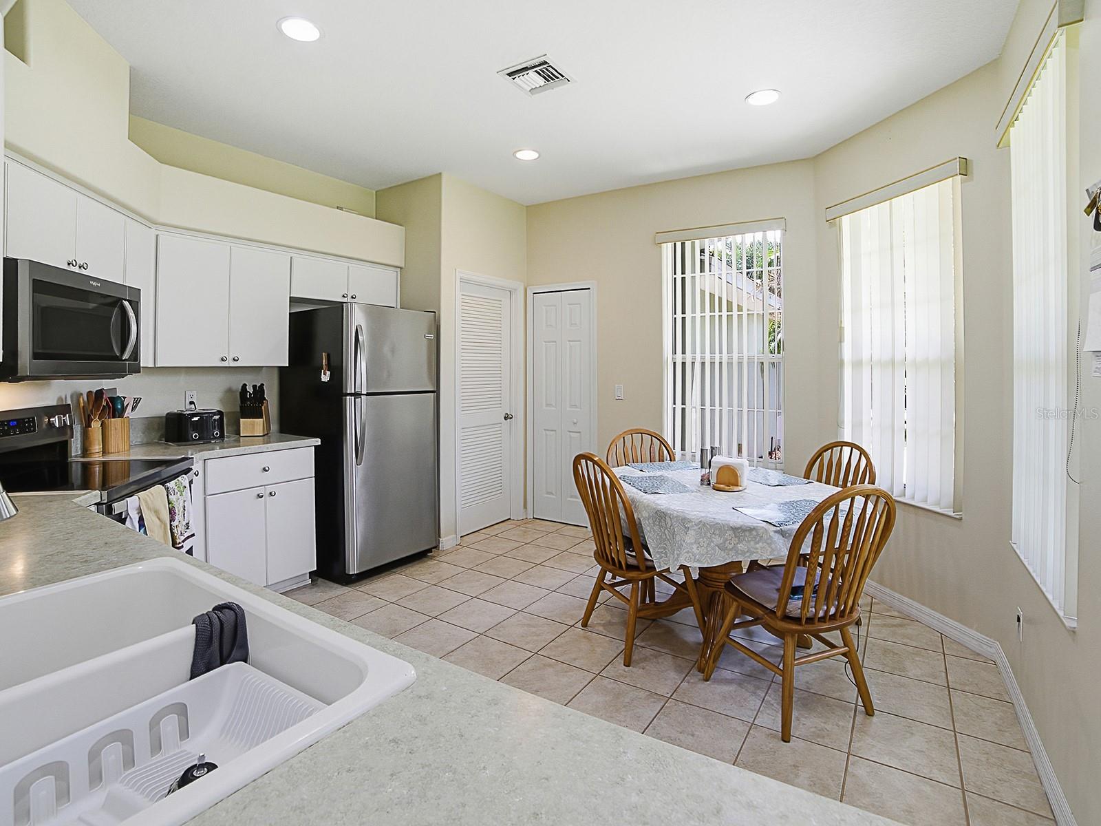1431 LAKE VILLA DR, TAVARES, FL, 32778