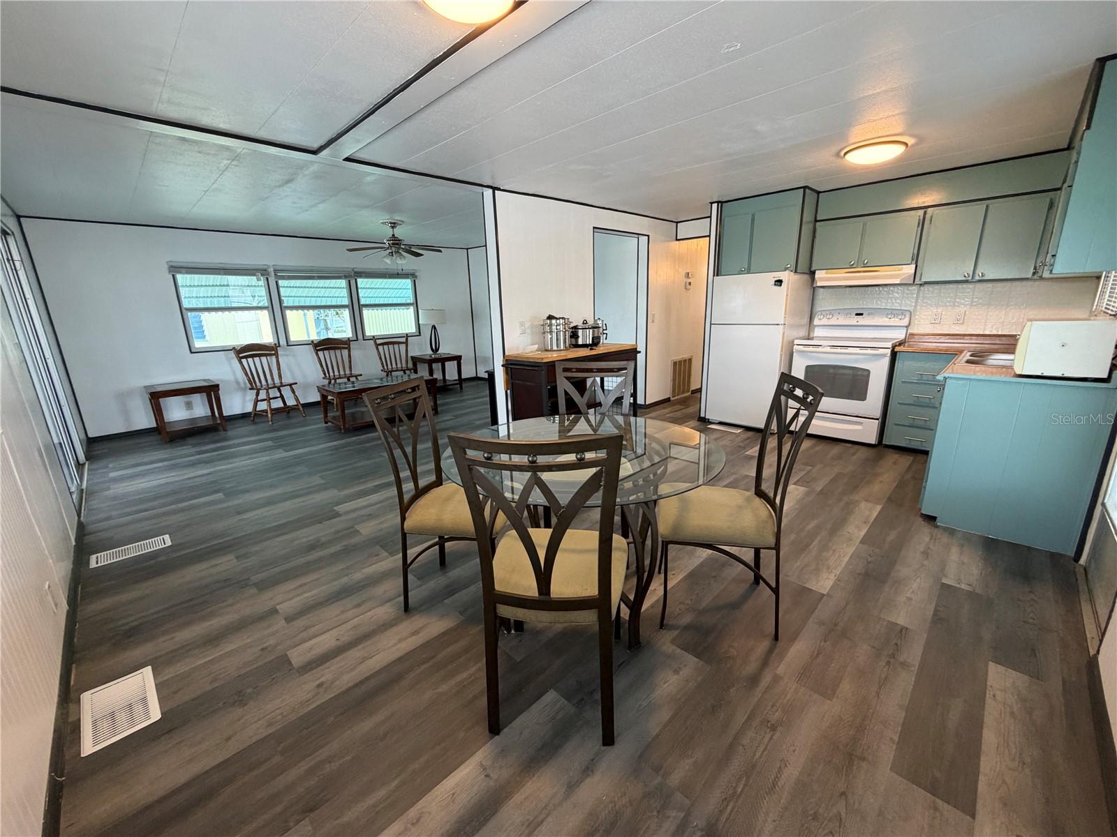 5221 BEECHMONT AVE, SARASOTA, FL, 34234