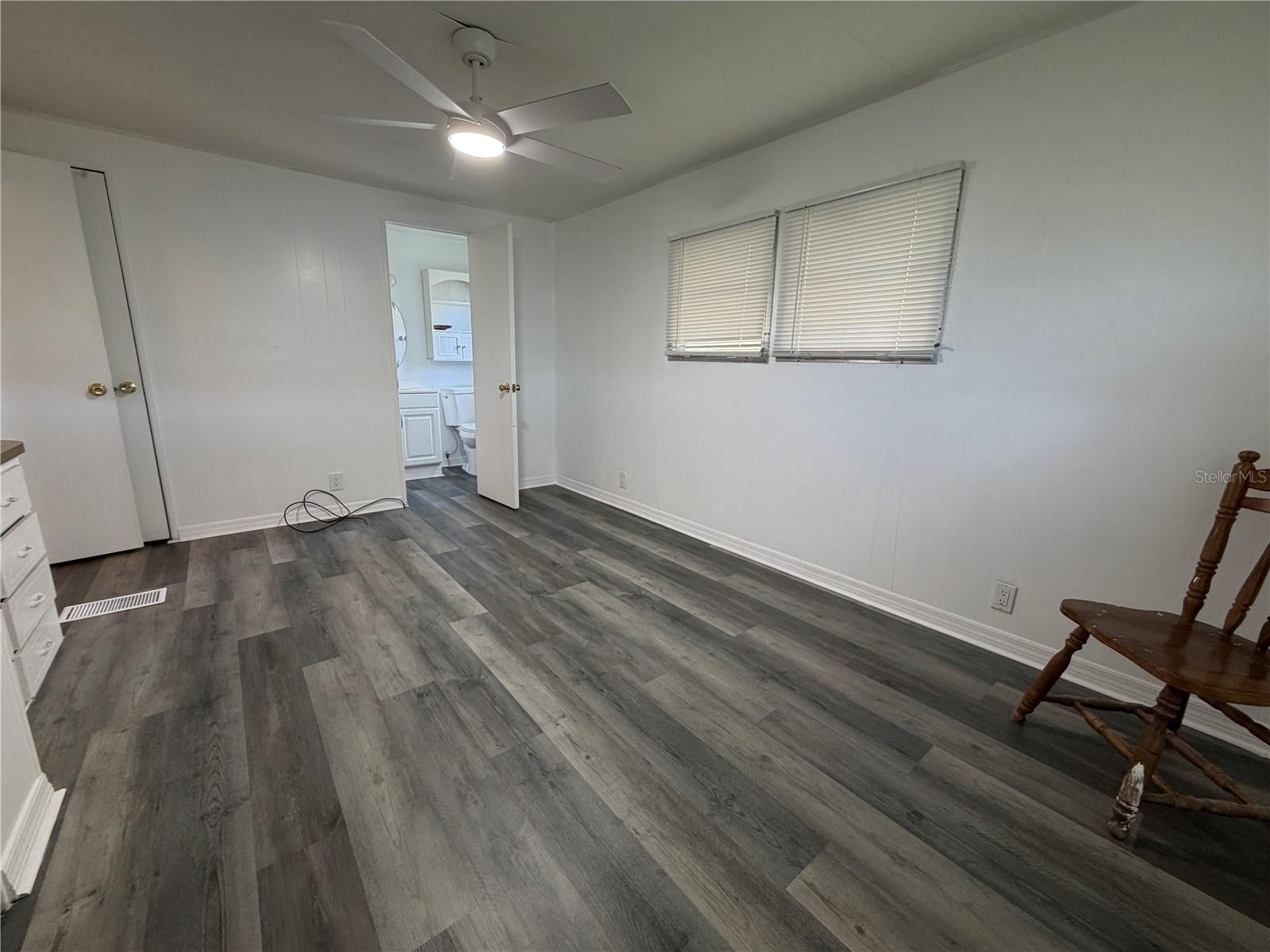 5221 BEECHMONT AVE, SARASOTA, FL, 34234