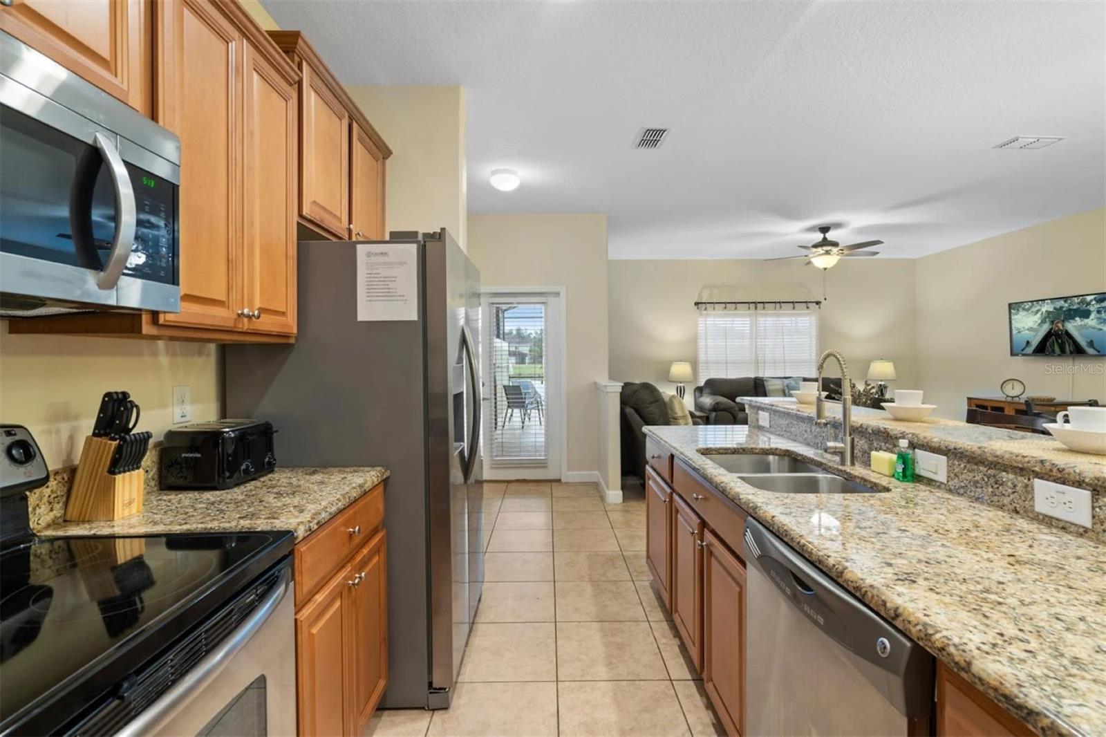 3071 BEACH PALM AVE, KISSIMMEE, FL, 34747