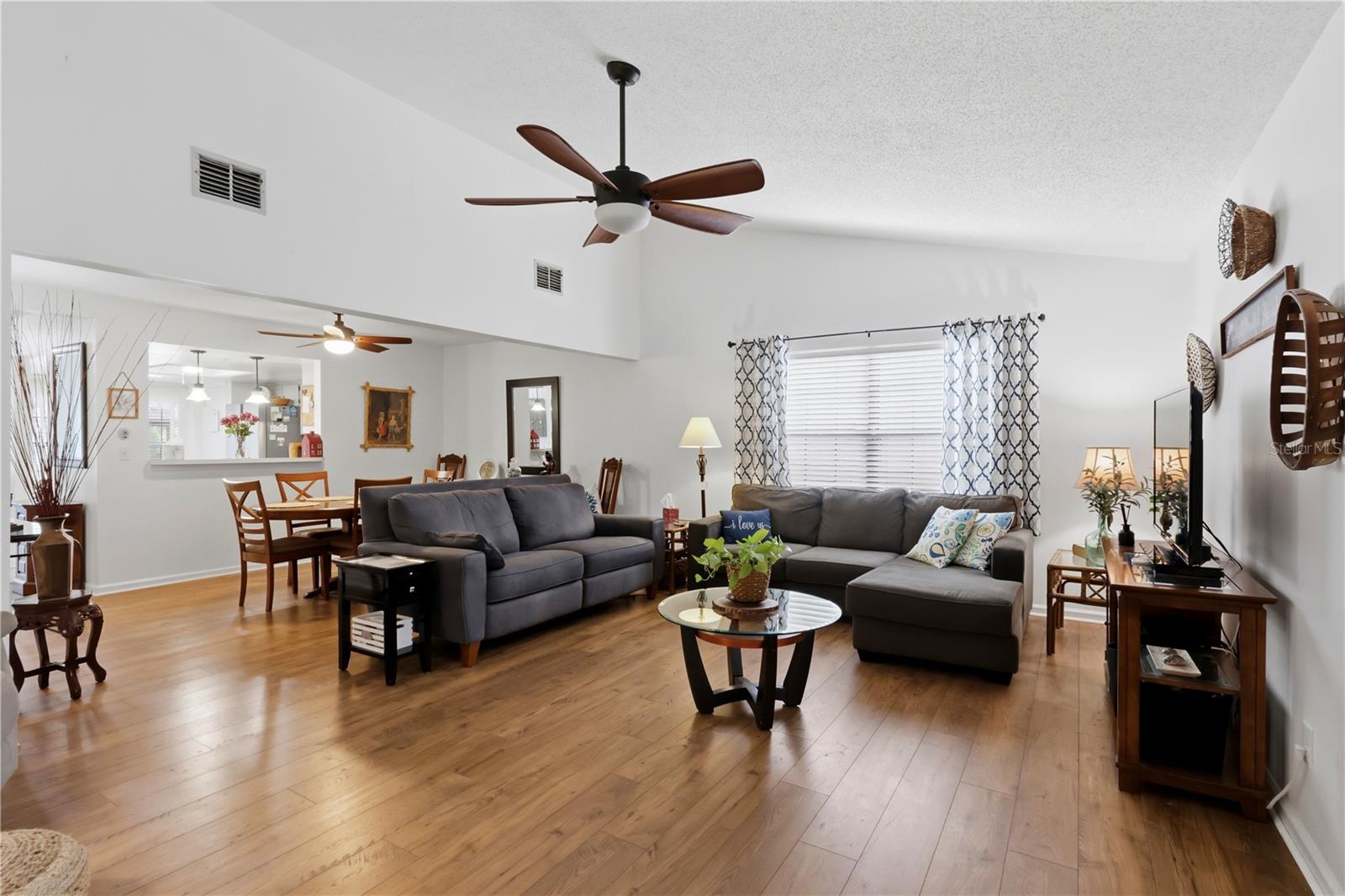 35086 WHISPERING OAKS BLVD, DADE CITY, FL, 33523