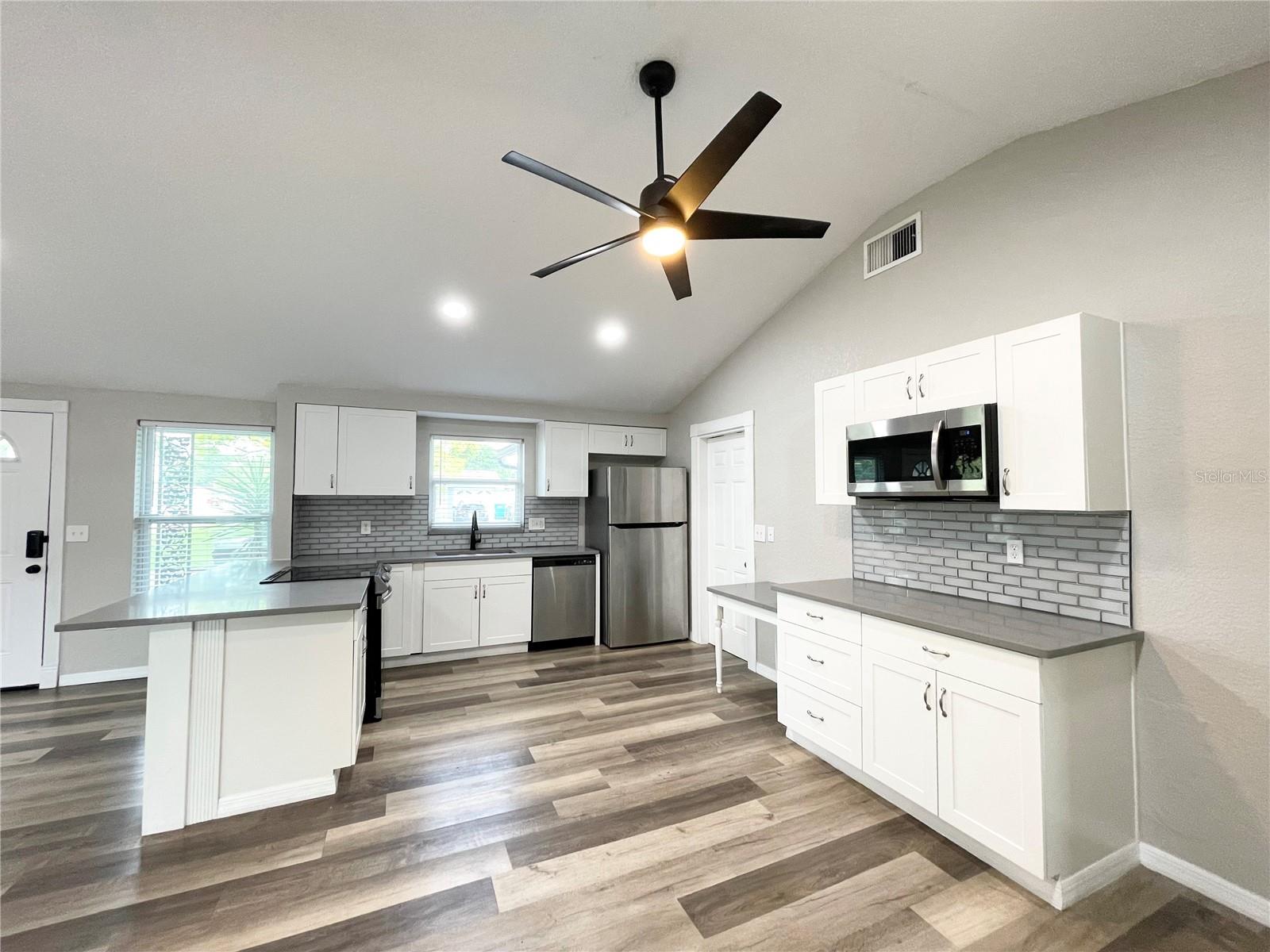 11241 YEWTREE AVE, PORT RICHEY, FL, 34668
