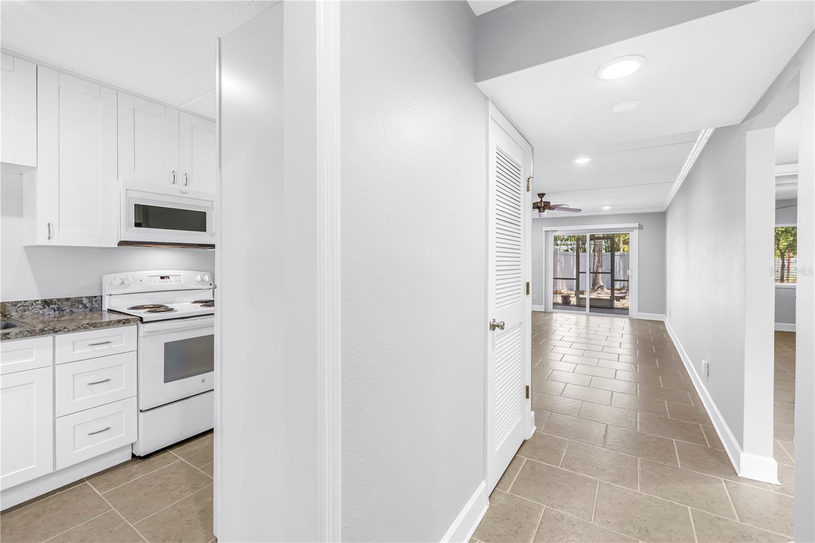 4435 1ST ST NE #104, ST PETERSBURG, FL, 33703
