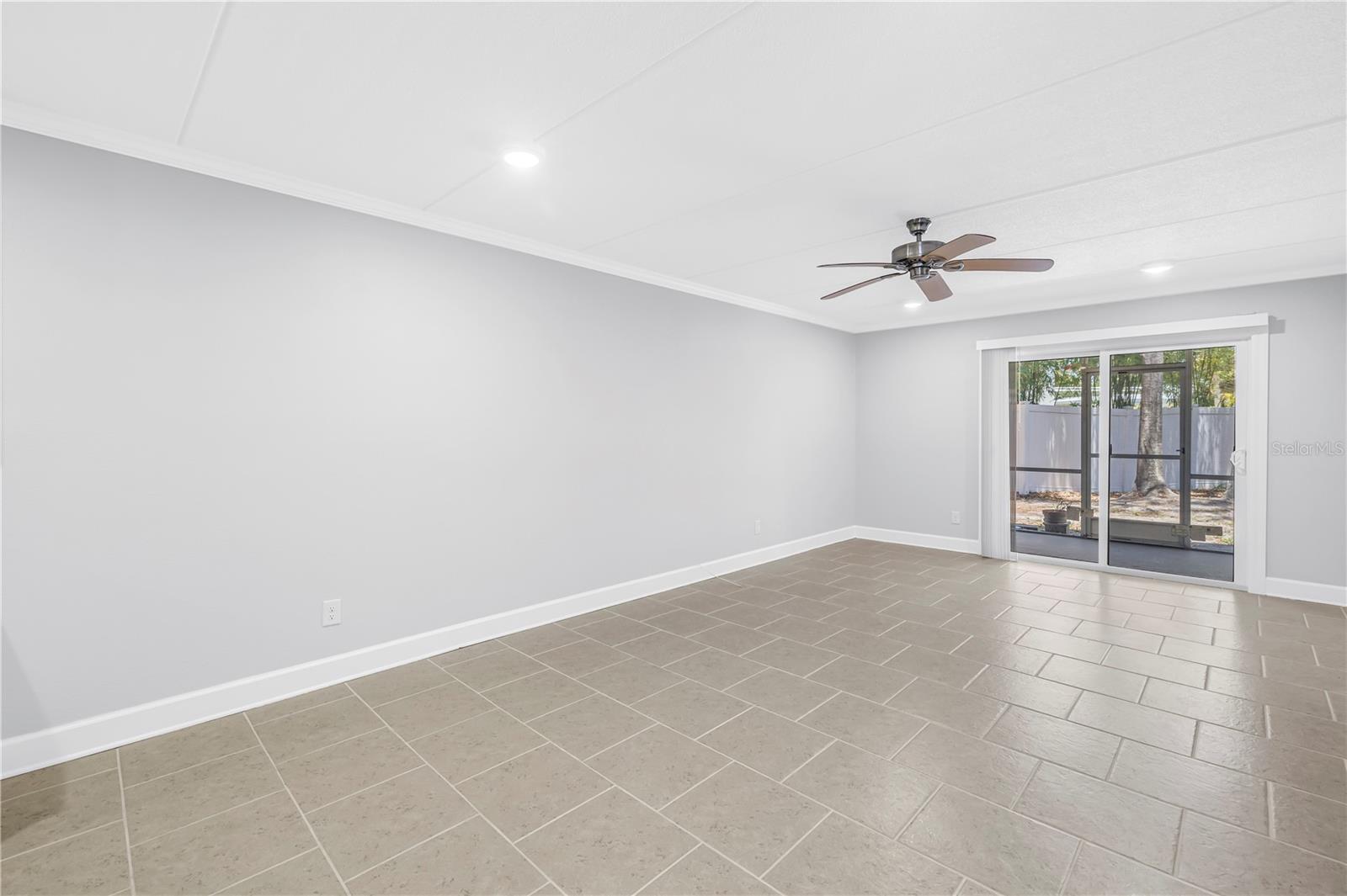 4435 1ST ST NE #104, ST PETERSBURG, FL, 33703