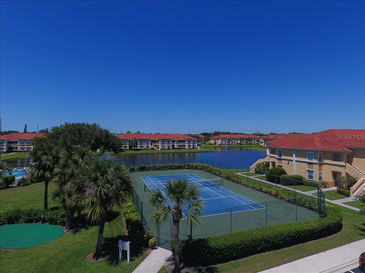 1025 VILLAGIO CIR #204, SARASOTA, FL, 34237