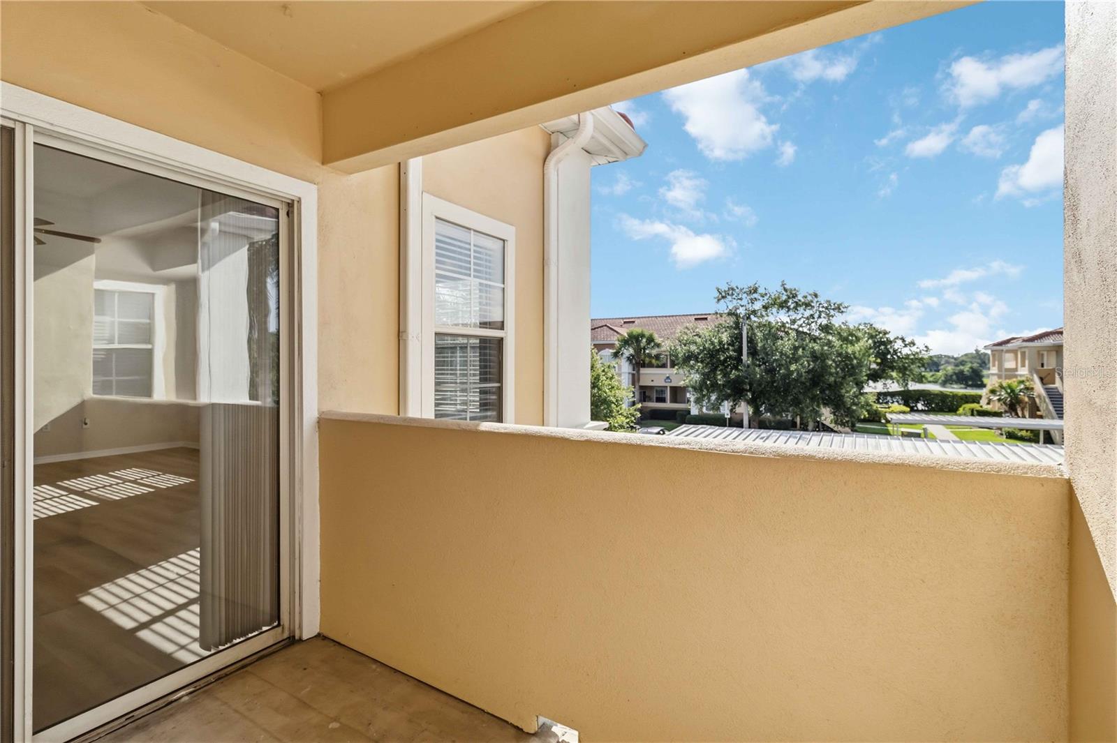 1025 VILLAGIO CIR #204, SARASOTA, FL, 34237