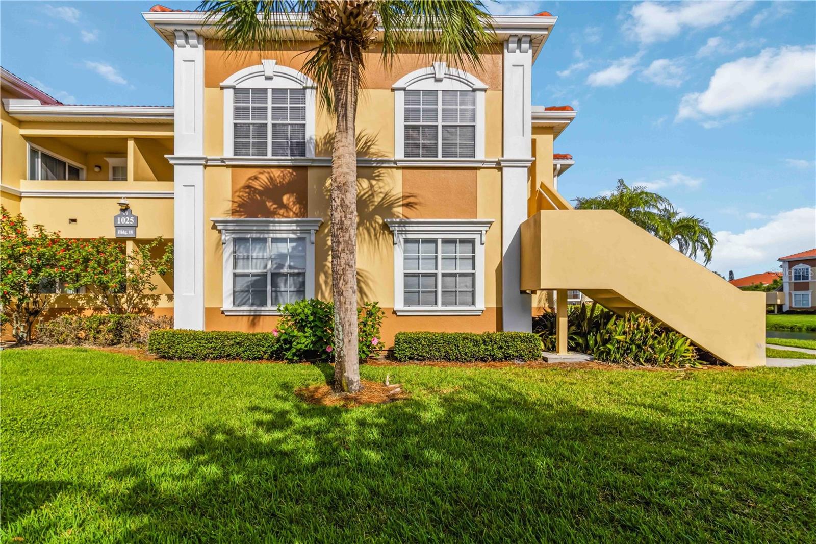 1025 VILLAGIO CIR #204, SARASOTA, FL, 34237