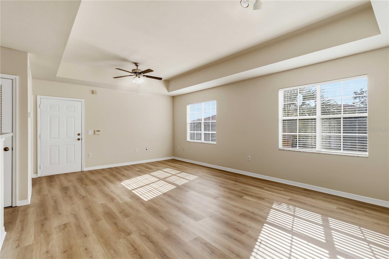 1025 VILLAGIO CIR #204, SARASOTA, FL, 34237