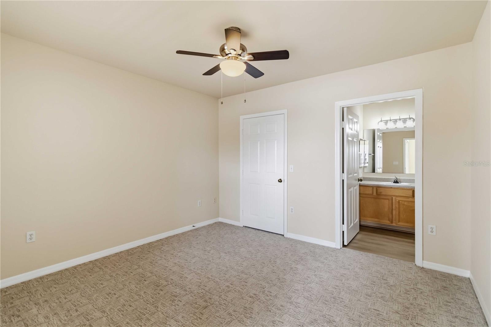 1025 VILLAGIO CIR #204, SARASOTA, FL, 34237