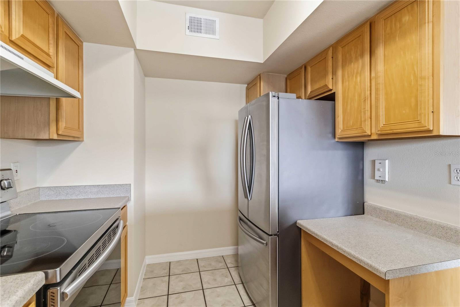 1025 VILLAGIO CIR #204, SARASOTA, FL, 34237