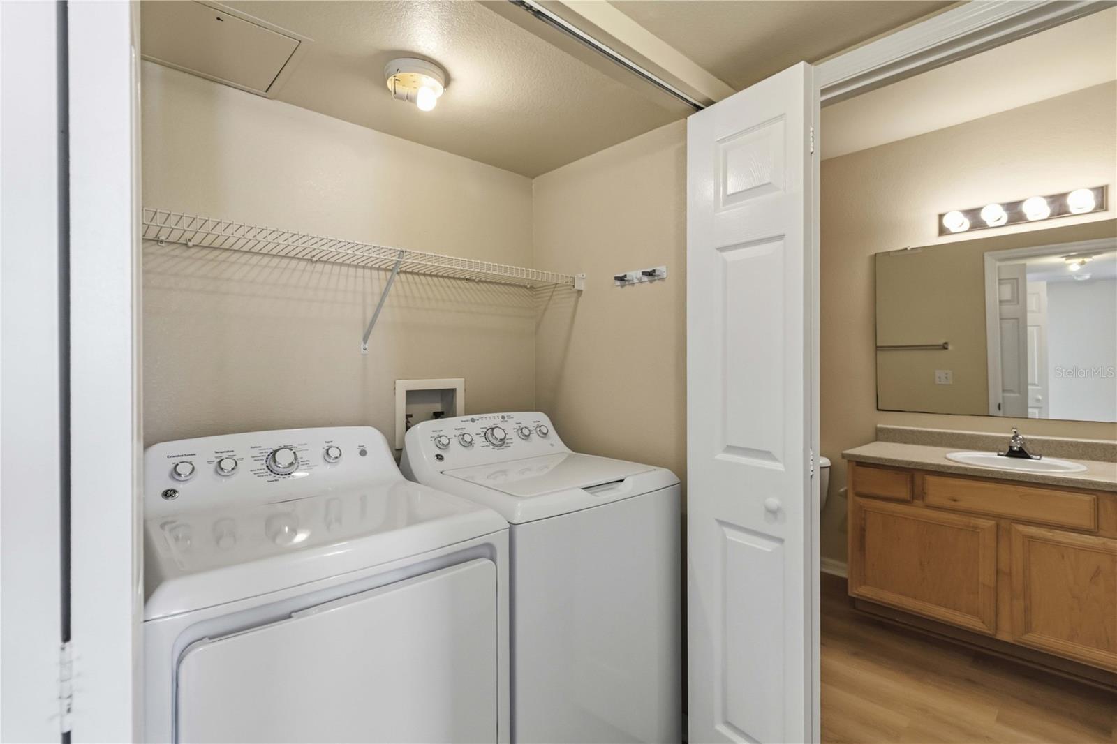 1025 VILLAGIO CIR #204, SARASOTA, FL, 34237