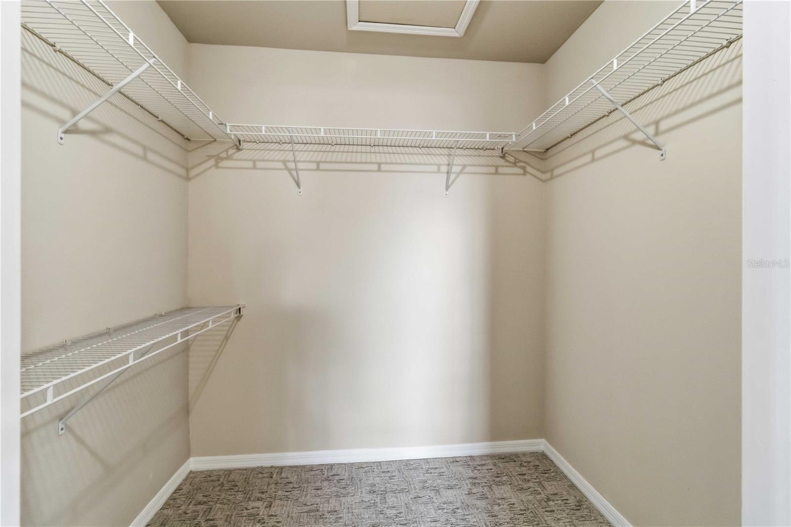 1025 VILLAGIO CIR #204, SARASOTA, FL, 34237