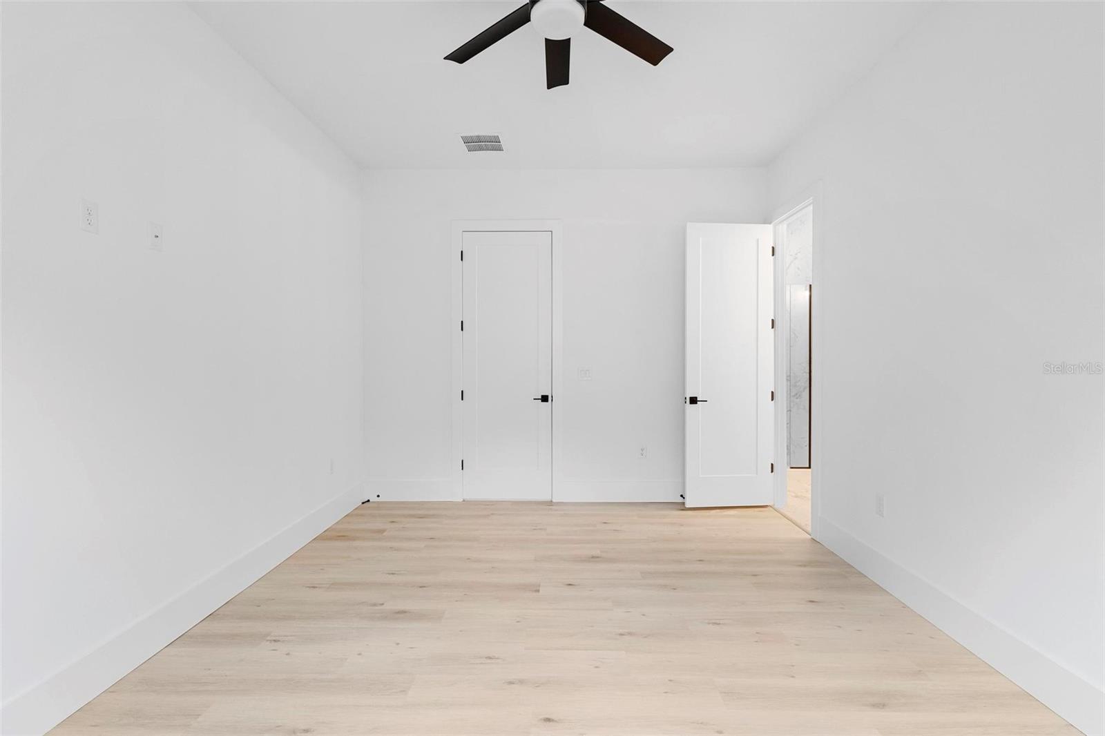 2137 BRIGHTON LN, ORLANDO, FL, 32817