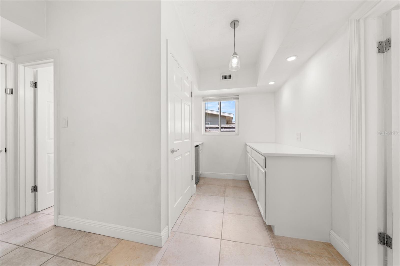 3317 BOUGAINVILLEA ST, SARASOTA, FL, 34239