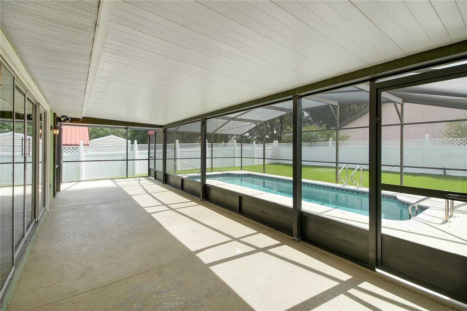317 WOODLAND TRL, LADY LAKE, FL, 32159