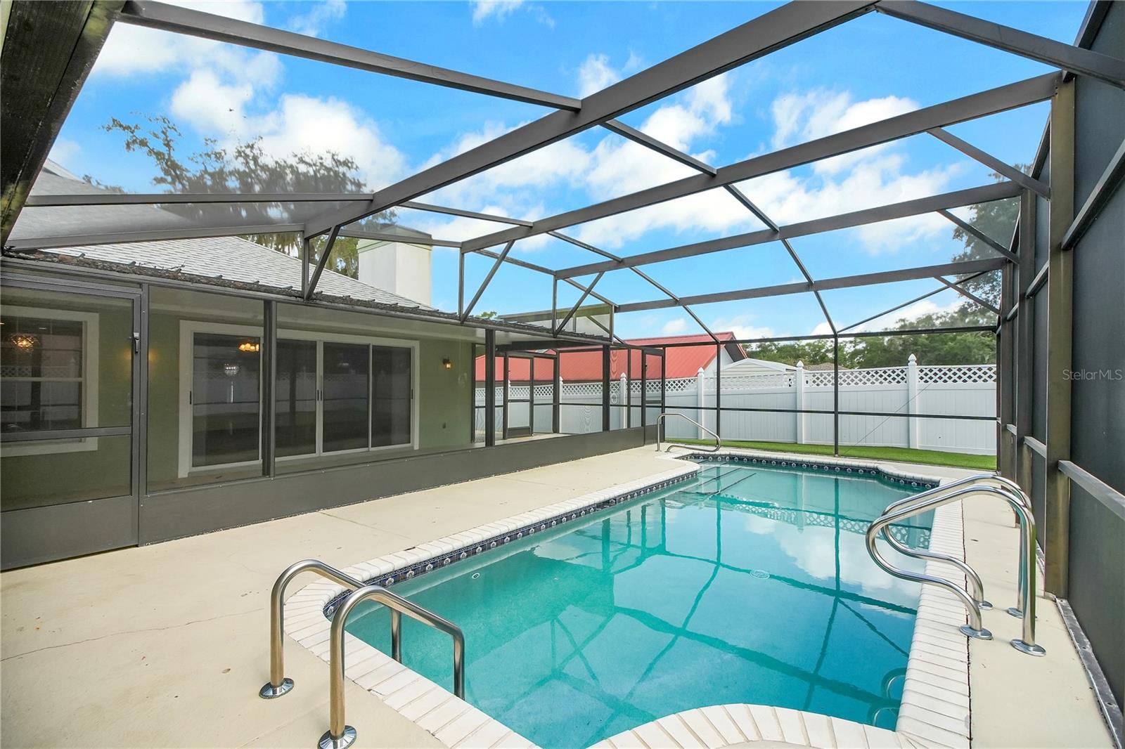317 WOODLAND TRL, LADY LAKE, FL, 32159